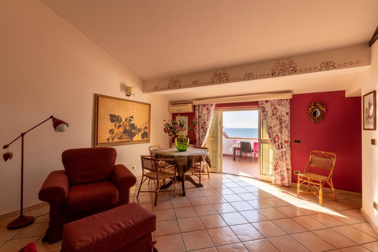 Vacanze al Mare Patrizia's Sweet Home Terme Vigliatore Exterior foto